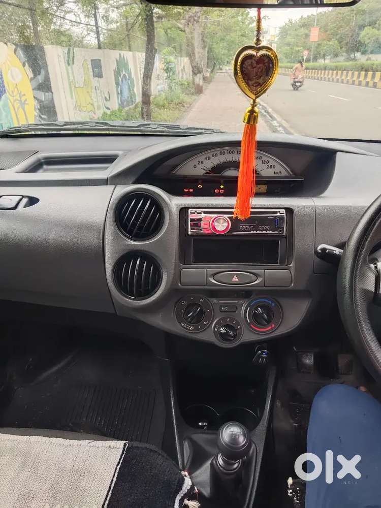 Toyota Etios Liva 2013