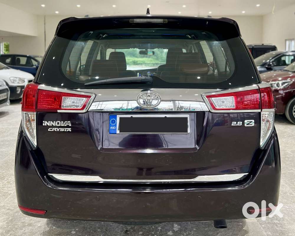 Toyota Innova Crysta 2.8 Zx At 7 Seater, 2017, Diesel
