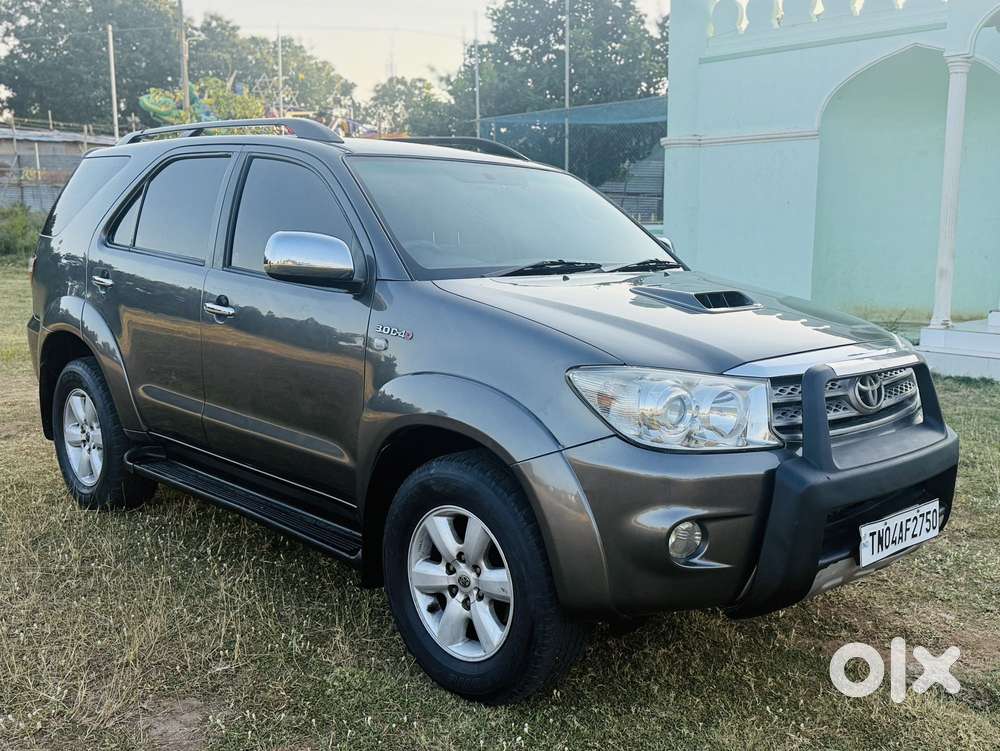 Toyota Fortuner 4x4 Manual Limited Edition, 2010, Diesel