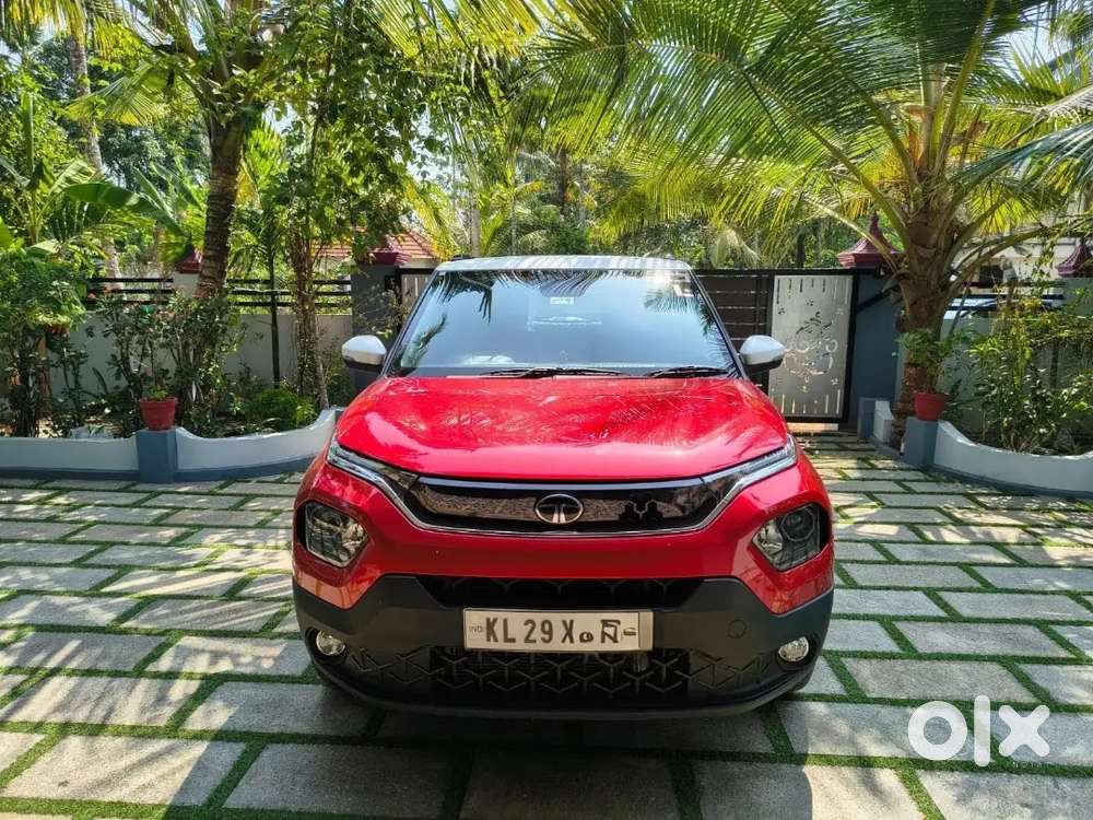 Tata Punch Automatic Top End