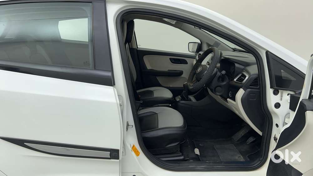 Tata Altroz 1.2 Xt, 2022, Petrol