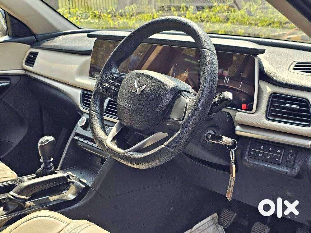 Mahindra Xuv700 Ax7 Awd, 2022