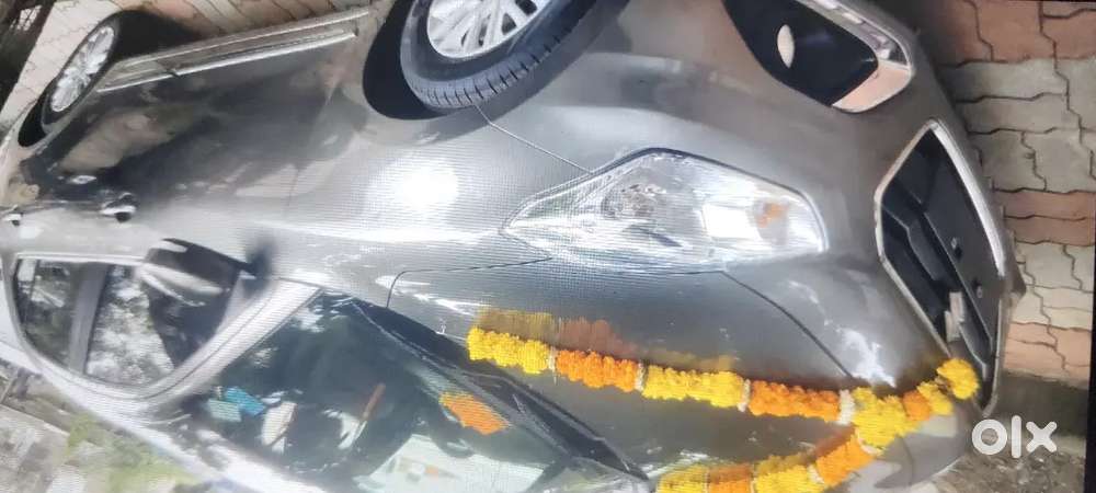 2nd Owner Maruti Dzire Zxi 2022
