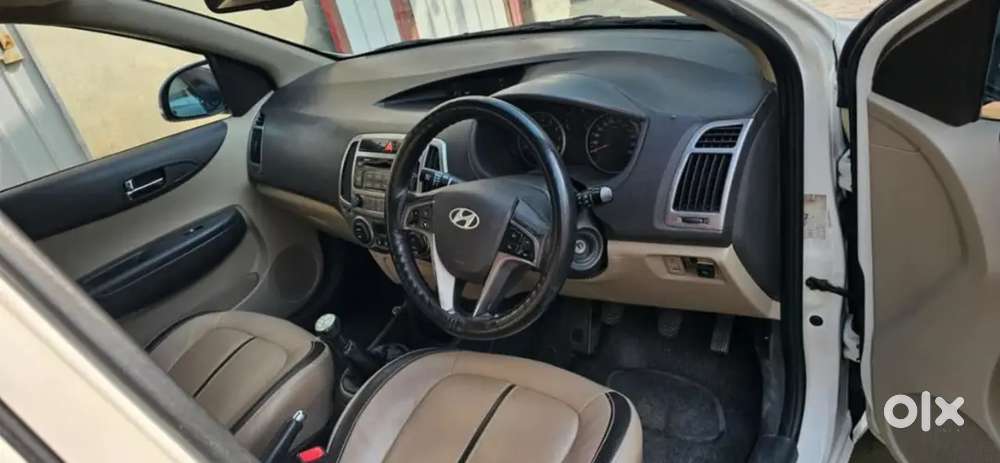 Hyundai I20 2012 Cng & Hybrids 82000 Km Driven