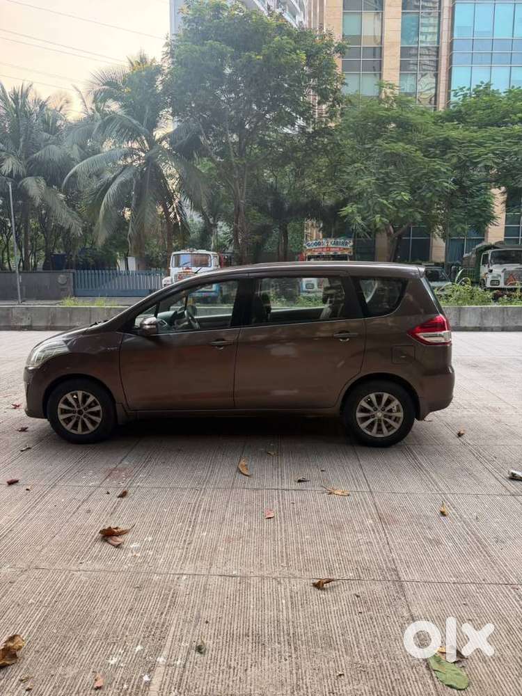 Maruti Suzuki Ertiga Zxi, 2012, Petrol