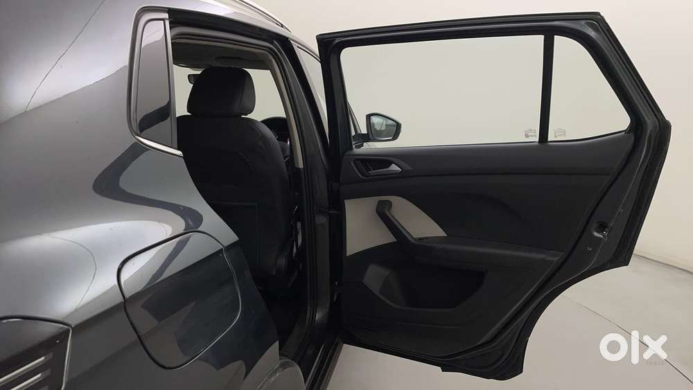 Volkswagen Taigun Topline 1.0 Tsi At (electric Seats), 2022, Petrol