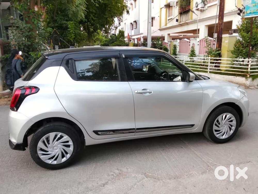 Maruti Suzuki Swift Vxi, 2022, Petrol