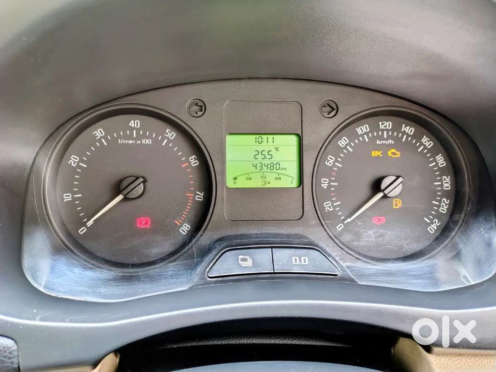 Skoda Fabia Showroom Condition Perfect Running Car Pure Petrol