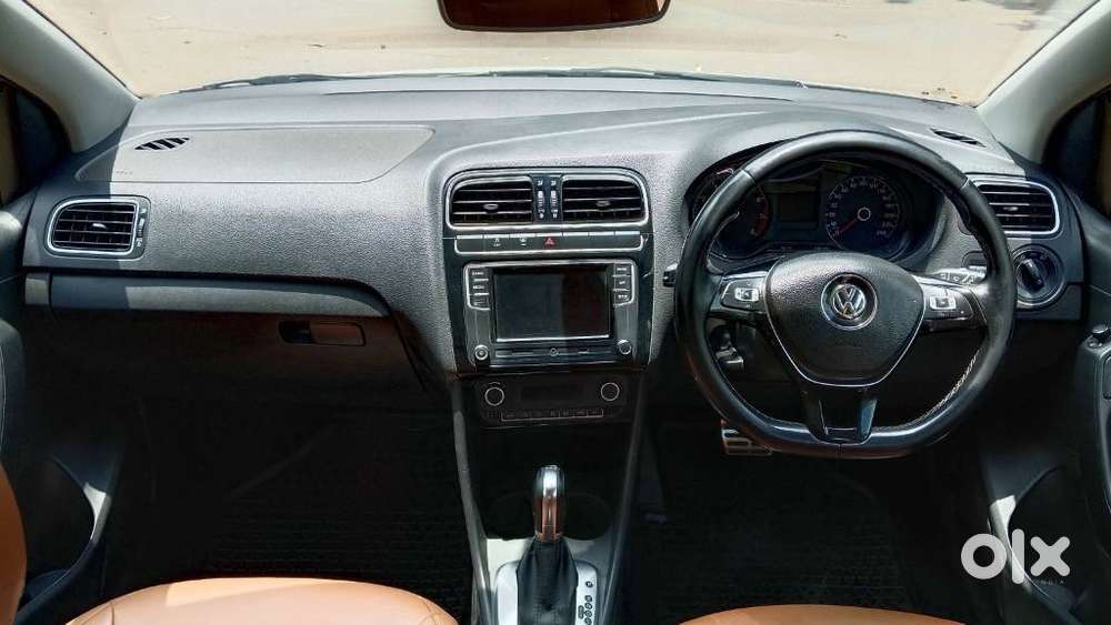 Volkswagen Polo 1.0 Highline Plus Tsi At, 2017, Petrol