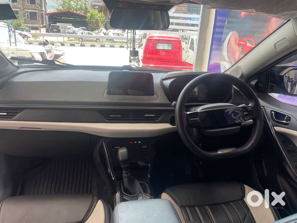Tata Nexon, 2023, Petrol