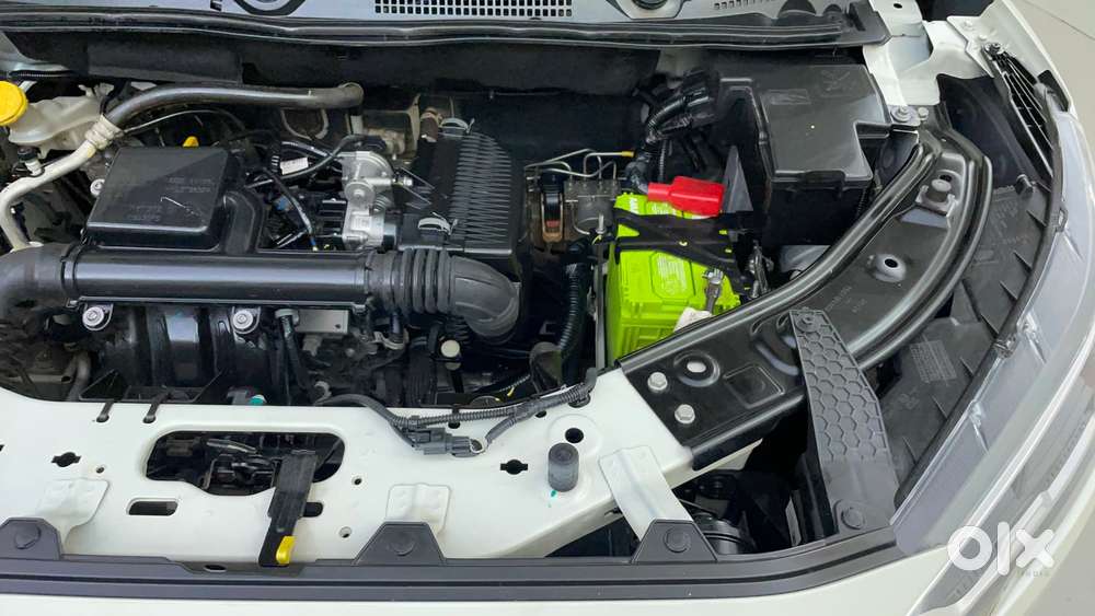 Nissan Magnite 1.0 Xv Premium Dual Tone, 2024, Petrol