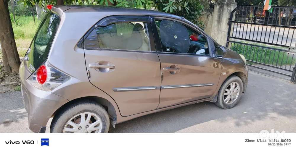 Honda Brio Petrol Mt 2013