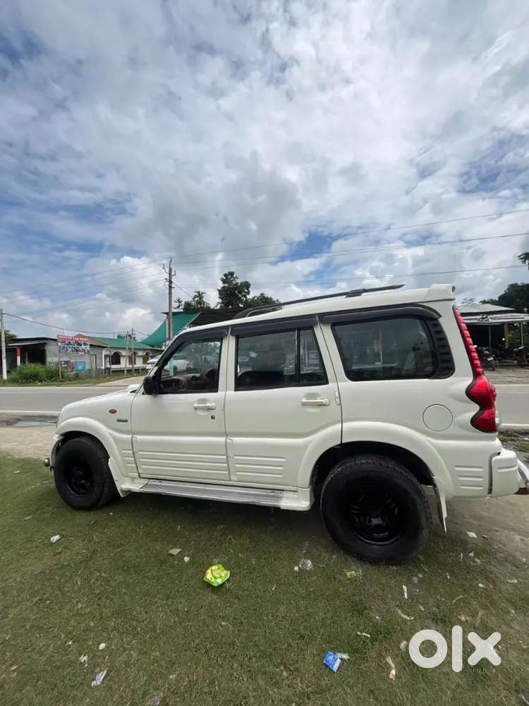 Mahindra Scorpio 2006 Diesel 177000 Km Driven With Modified Alloy