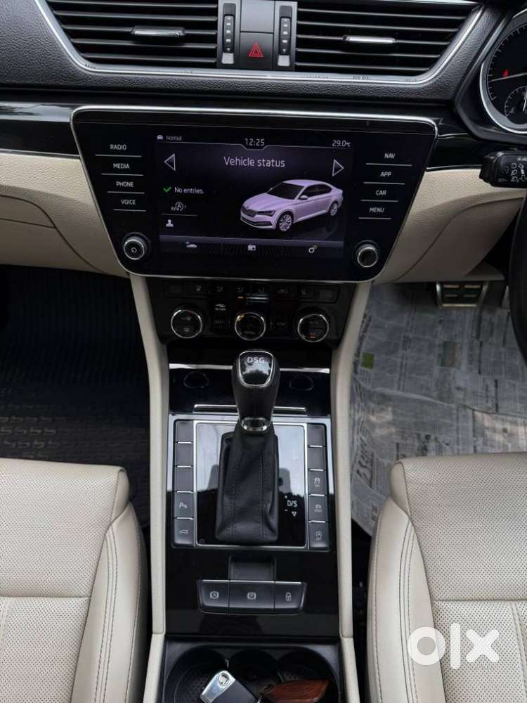 Skoda Superb 2.0 Tsi At L&k, 2021, Petrol