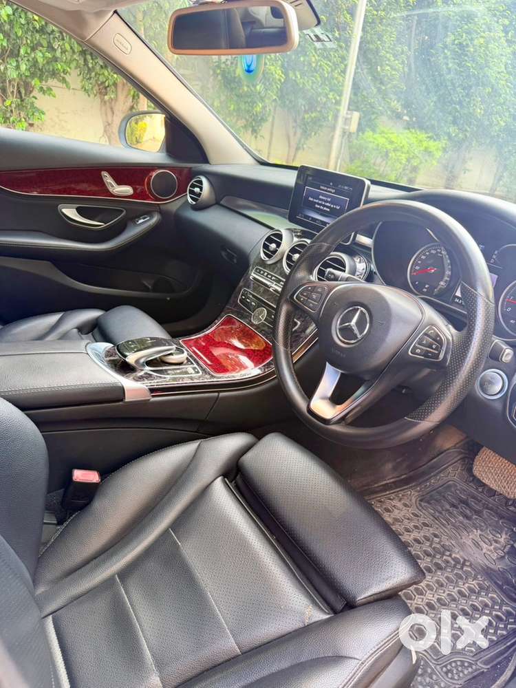 Mercedes-benz C-class 2015 Petrol Brand New Condition