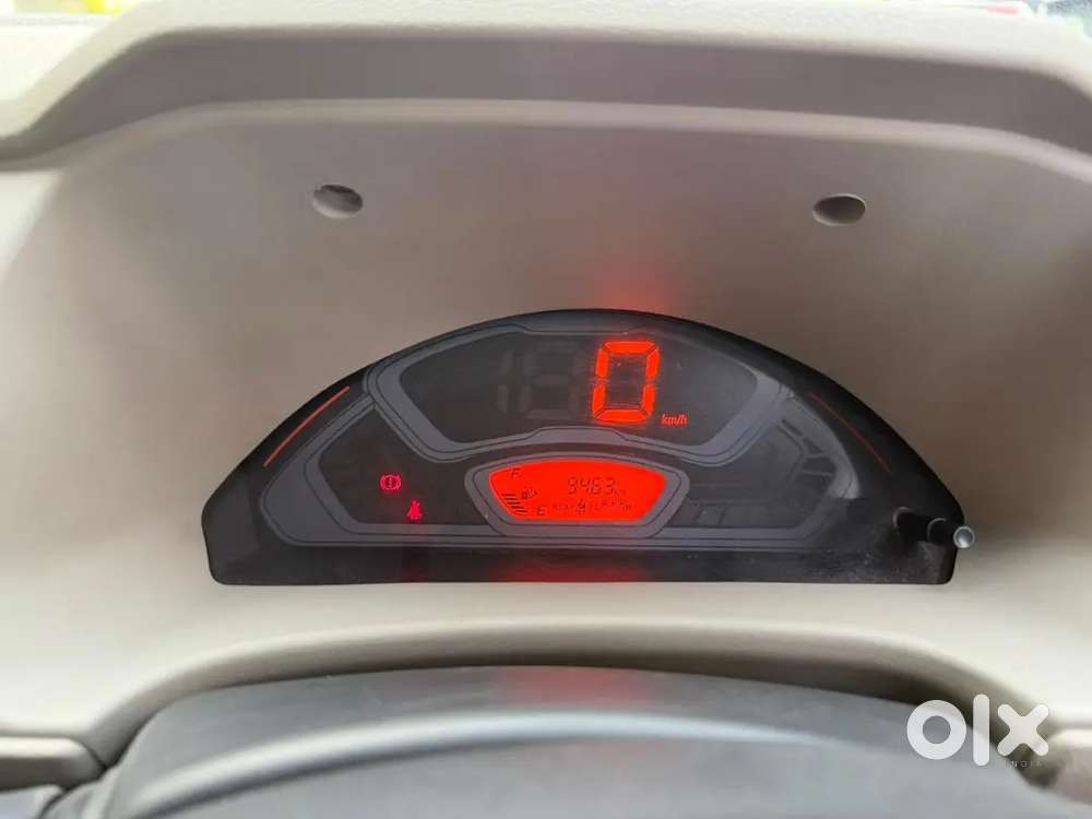 Maruti Suzuki Eeco Ac 2025