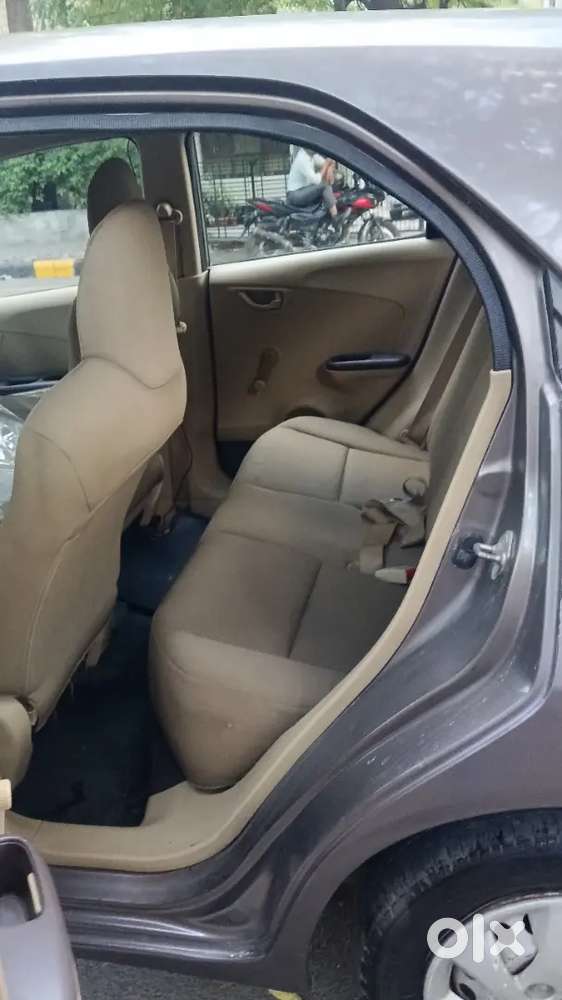 Honda Brio 2013, Pure Petrol Engine Sealed Tyre New Ac Good Suspension