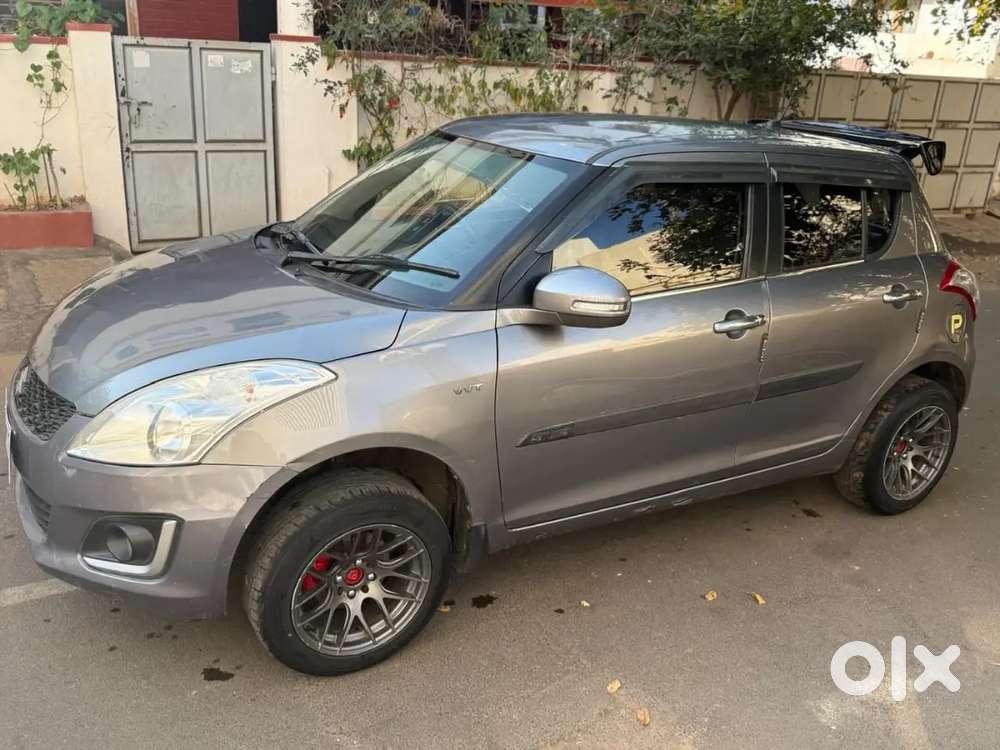 Maruti Suzuki Swift 2017 Petrol 76600 Km Driven