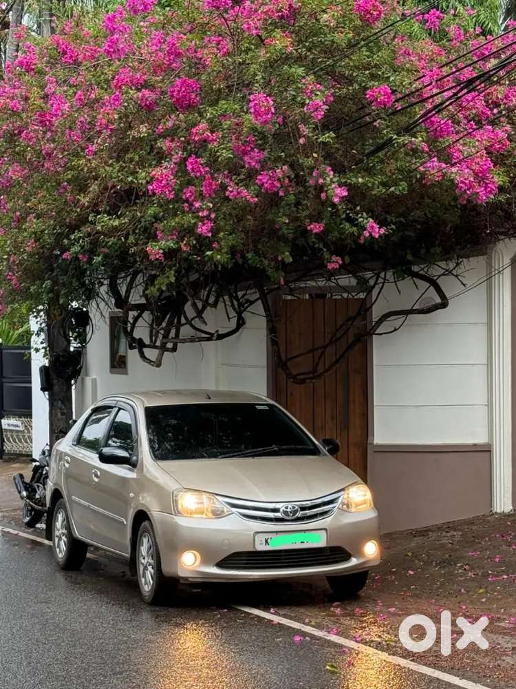 Toyota Etios 2011 Petrol Well Maintained