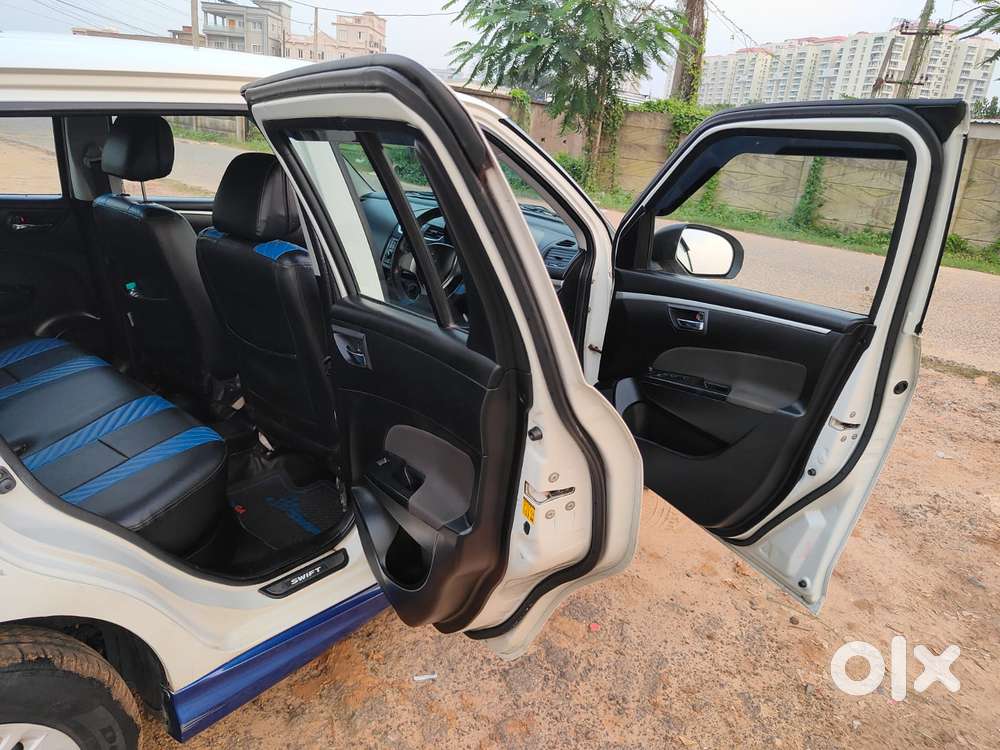 Maruti Suzuki Swift Vxi Optional, 2016, Petrol