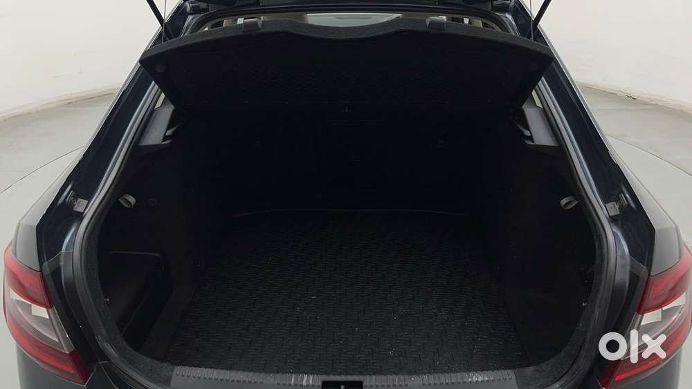 Skoda Octavia 2.0 L K Tsi At, 2018, Petrol