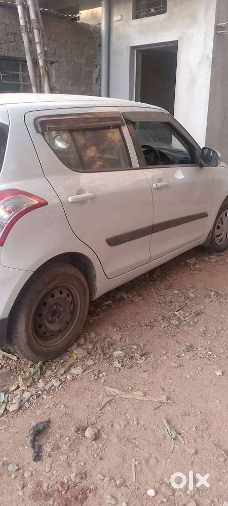 Car Me Koi Dikkat Nahi Hai