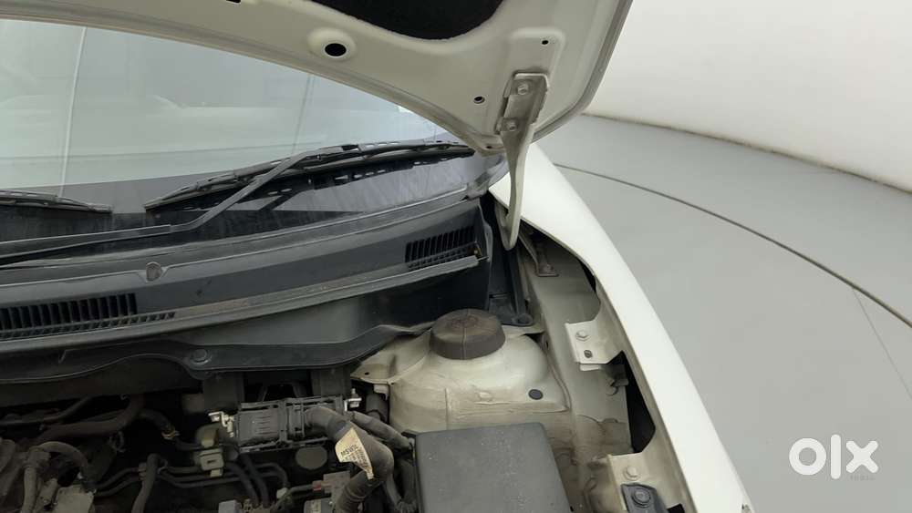 Maruti Suzuki Dzire Zxi Ags, 2022, Petrol