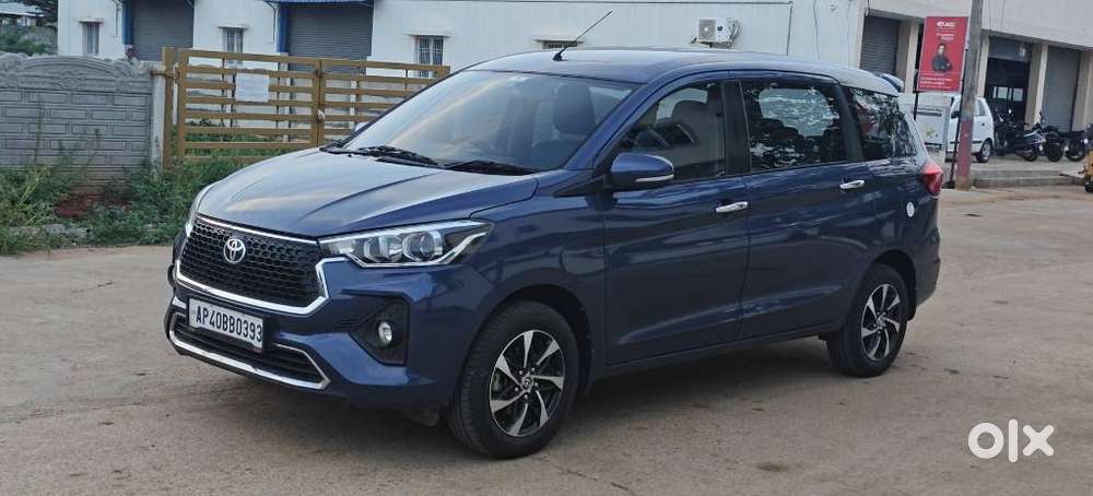 Toyota Rumion V Mt, 2023, Petrol