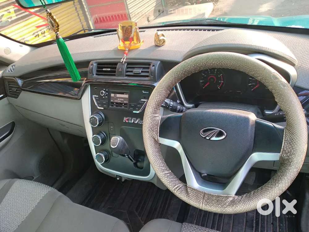 Mahindra Kuv K6 6str 100 2017 Car
