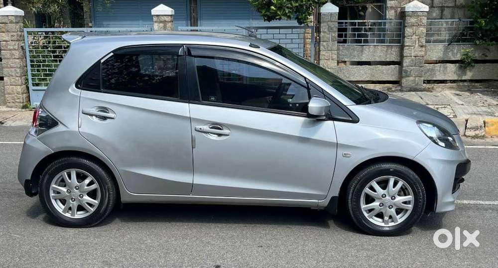 Honda Brio V Mt, 2012, Petrol