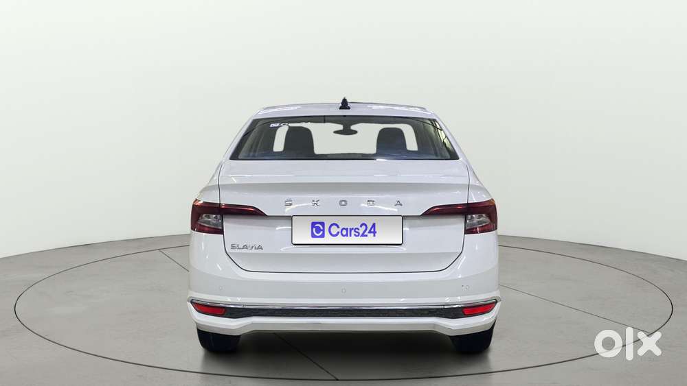 Skoda Slavia 1.0 Tsi Style At, 2022, Petrol
