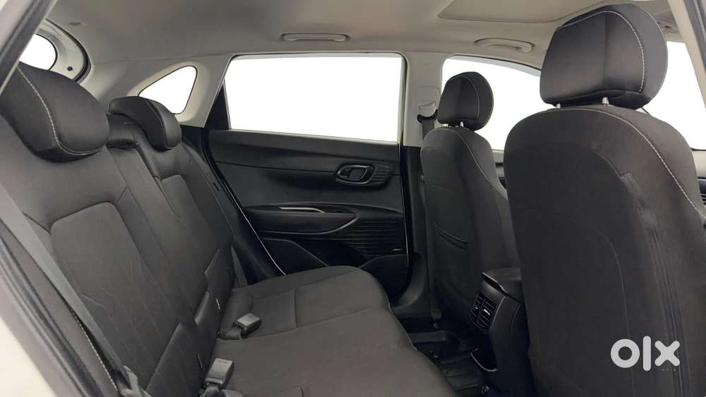 Hyundai New I20 1.2 Asta (o) Ivt, 2022, Petrol