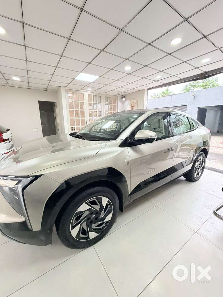 Mahindra Xev 9e Pack Three (top Model), 2025, Electric