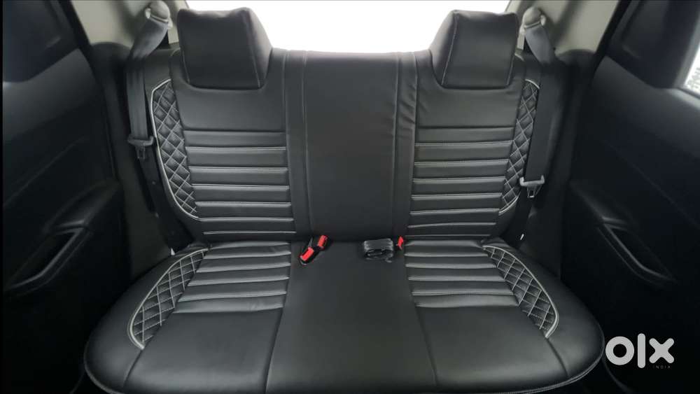 Maruti Suzuki Swift 1.3 Lxi, 2023, Petrol