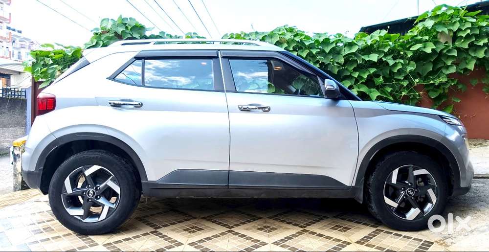 Hyundai Venue 2019 Petrol In Tip Top Condition