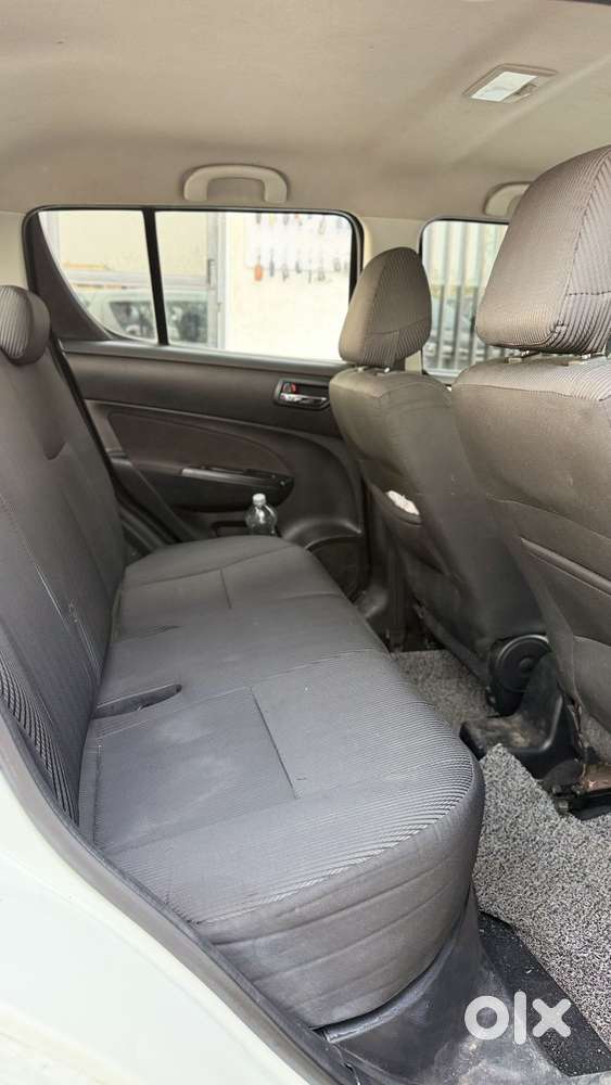 Maruti Suzuki Swift Zxi, 2011, Cng & Hybrids
