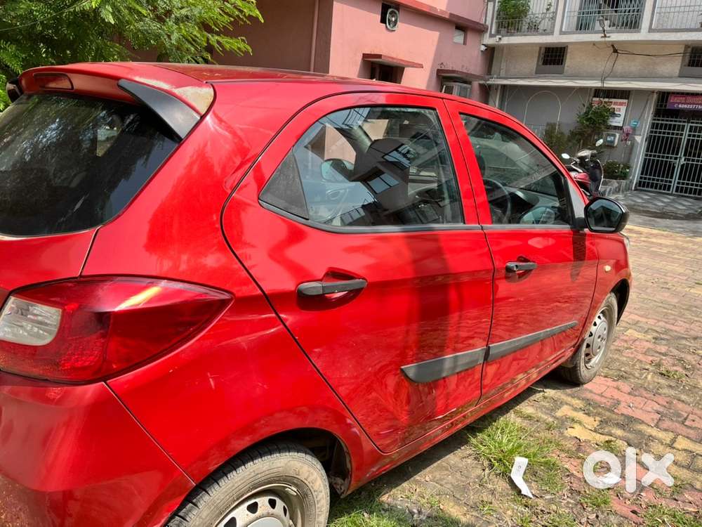 Tata Tiago Petrol 2017