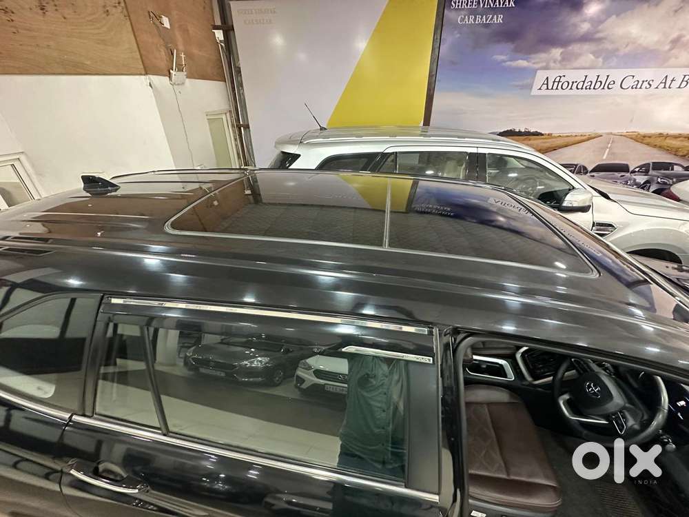 Toyota Innova Hycross 2.0 Zx (o) Hybrid 7 Str, 2024, Petrol