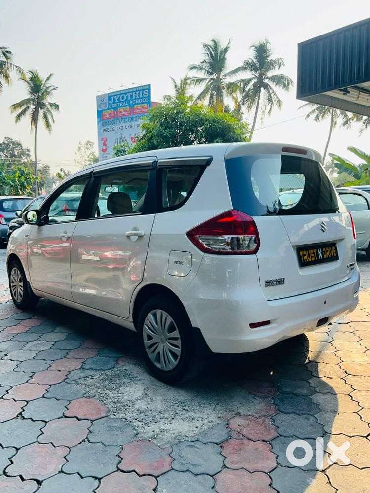Maruti Suzuki Ertiga 2012-2015 Vxi, 2014, Petrol