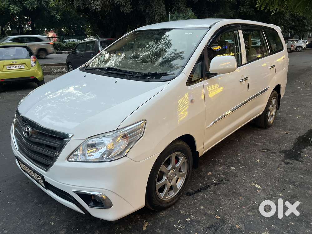 Toyota Innova 2.5 Gx (diesel) 7 Seater Bs Iv, 2012, Diesel