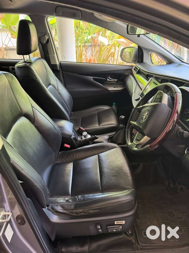 2016 Toyota Innova Crysta Z Option.