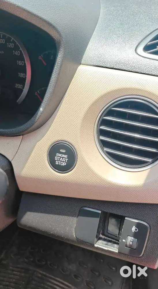 Hyundai I10 Sportz 2013 Petrol
