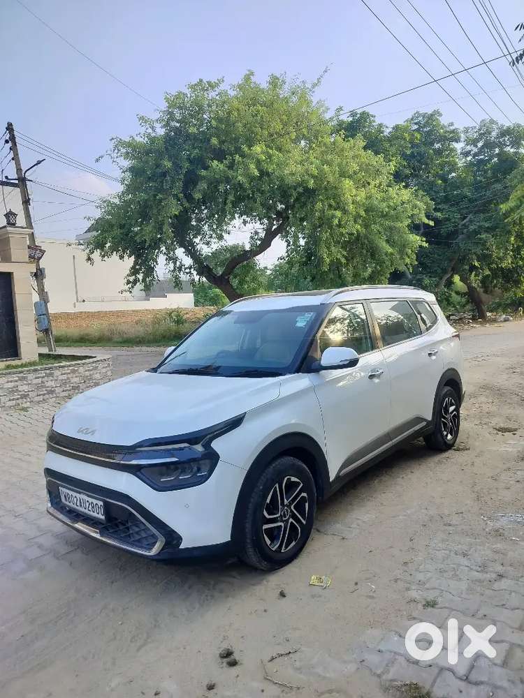 Kia Carens Diesel At 2023 Luxury Plus