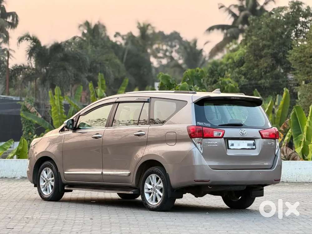 Toyota Innova Crysta