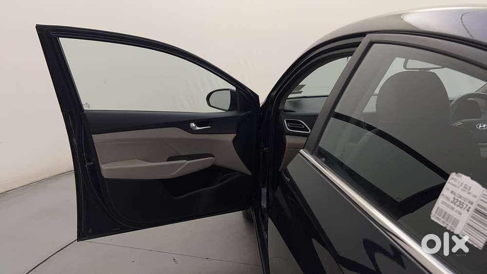 Hyundai Verna 1.5 Sx Vtvt Ivt, 2022, Petrol