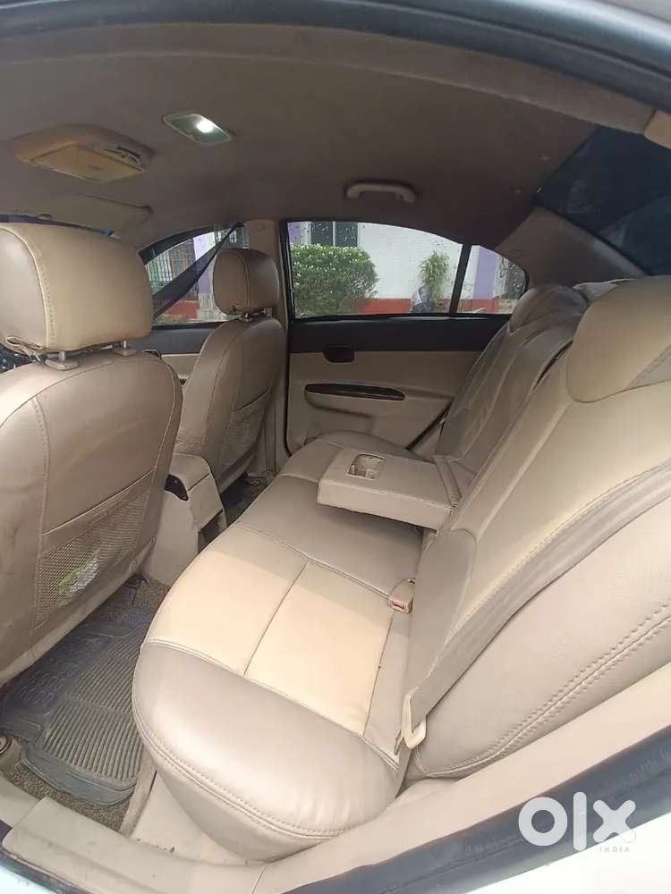 Hyundai Verna 2009 Diesel 107000 Km Driven