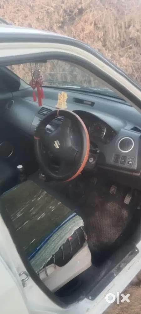 Maruti Suzuki Dzire 2011