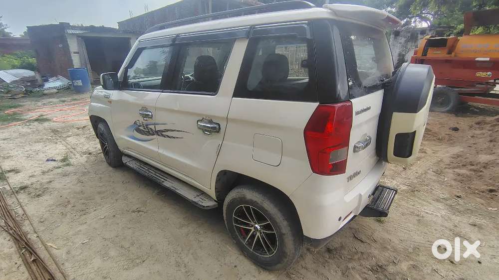 Mahindra Tuv 300 2016 Variant