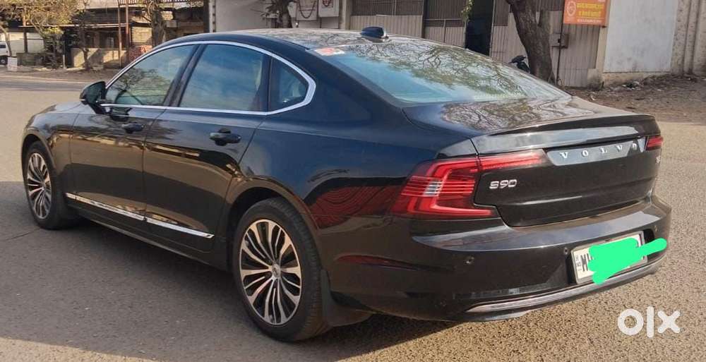 Volvo S90 D4 Momentum, 2024, Petrol