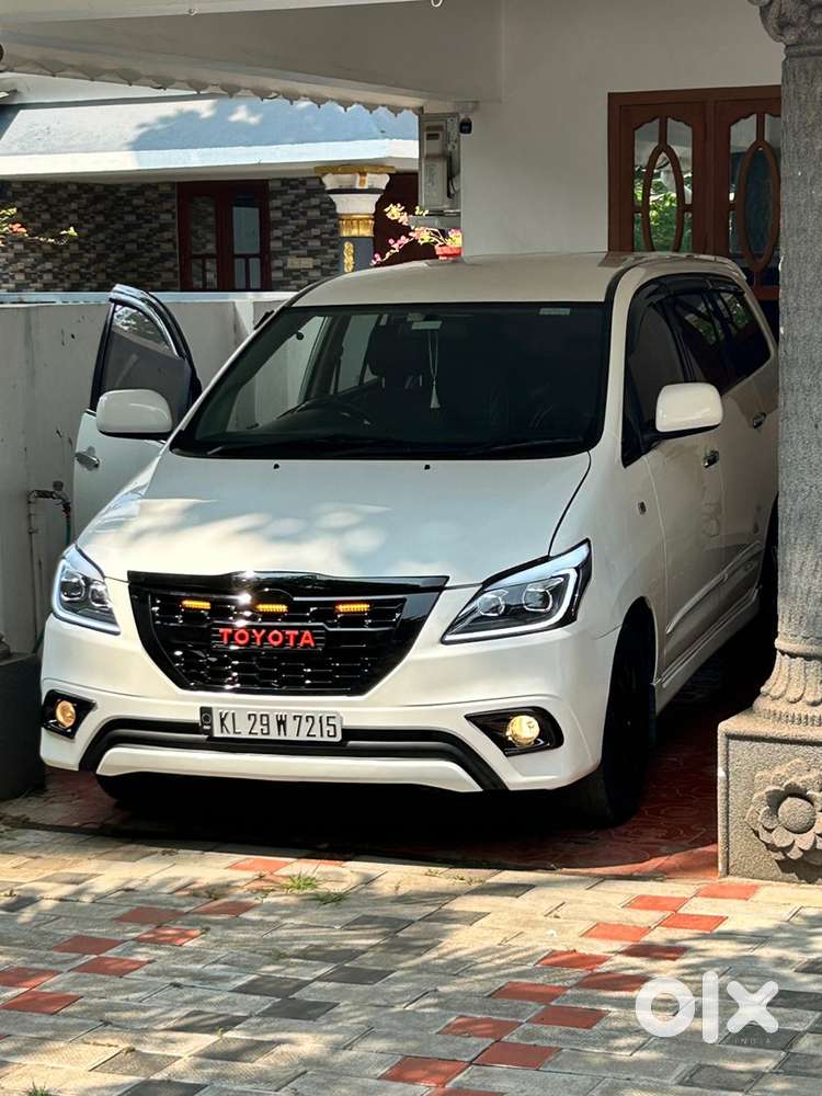 Toyota Innova 2015 Diesel Car